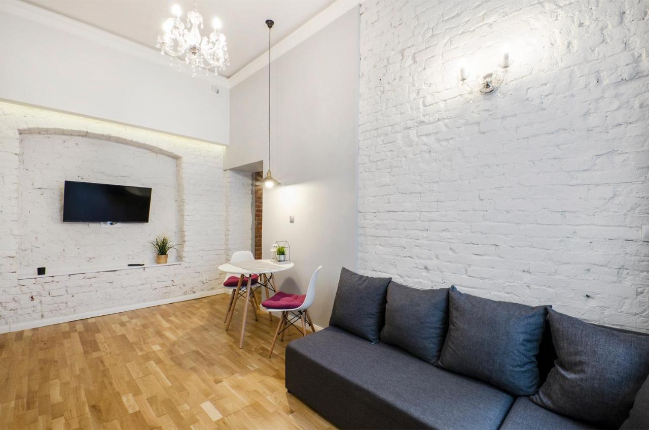Standard Apartment On 6 Sierpnia Łódź Dış mekan fotoğraf