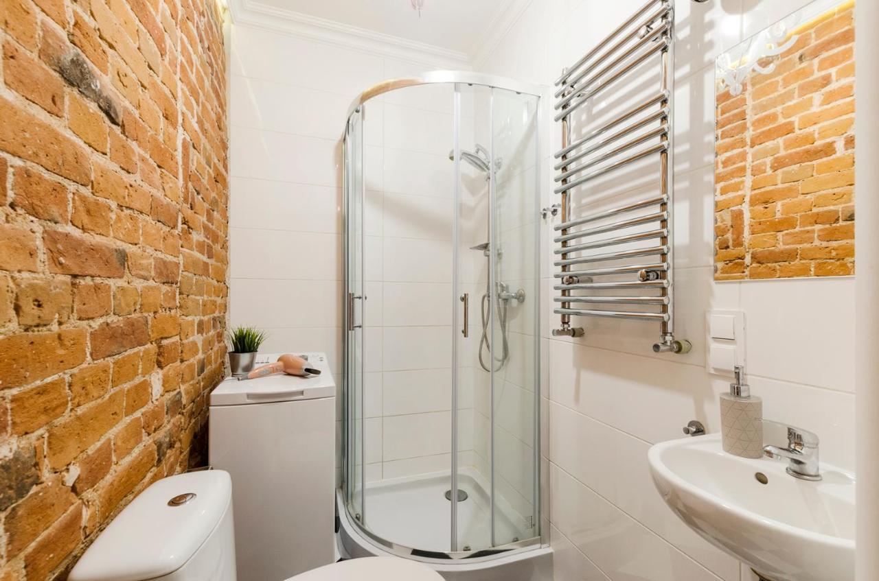 Standard Apartment On 6 Sierpnia Łódź Dış mekan fotoğraf
